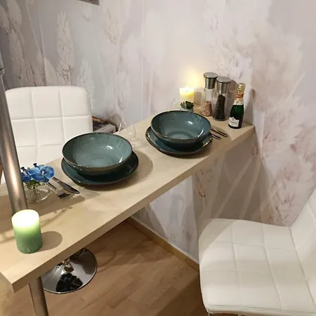 Modern Living Goeggingen, 4 Min Zur Messe, Tram 50m شقة *