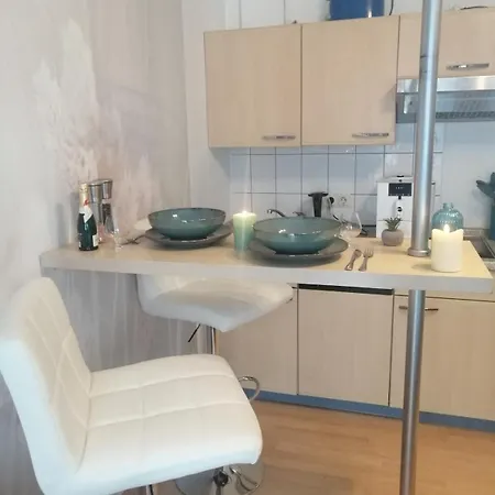 Апартаменты Modern Living Goeggingen, 4 Min Zur Messe, Tram 50m *